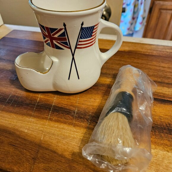 VINTAGE CERAMIC SHAVING MUG W/AMERICAN& BRITISH FLAGS IN ORIGINAL BOX - Picture 3 of 6